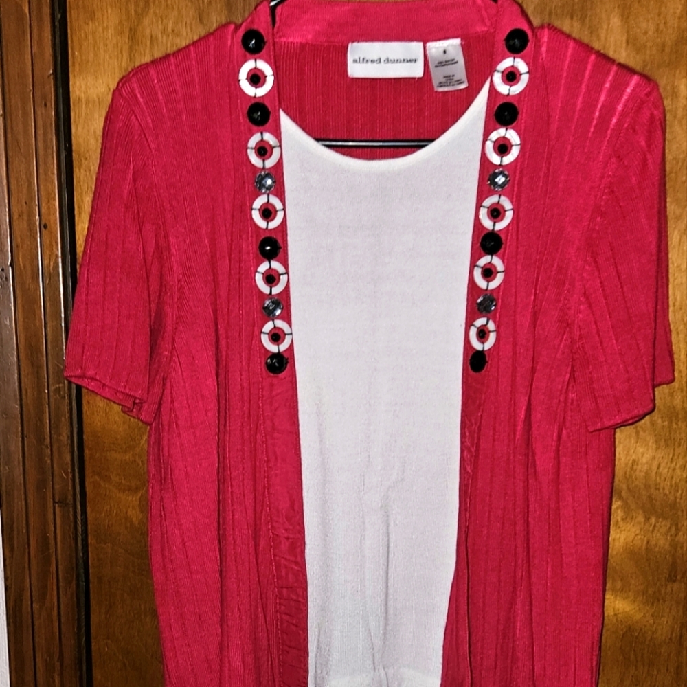 Alfred Dunner Magenta/Dark Pink Short Sleeve Ladies Top.